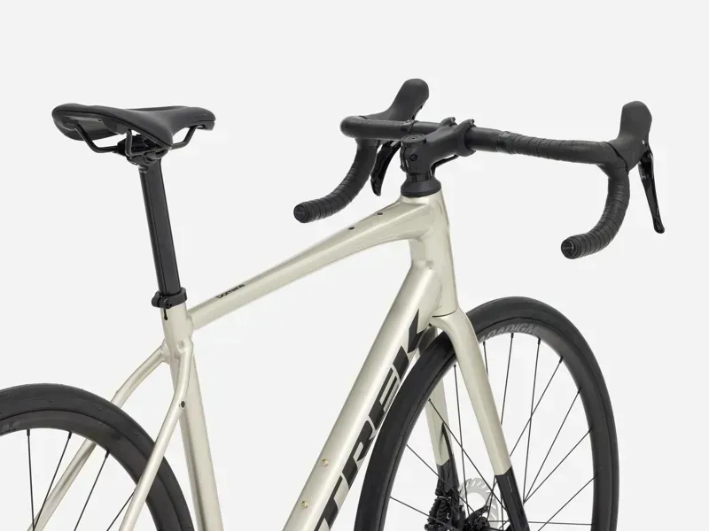 Trek Domane AL 5 Gen. 4 Road Bike in Supernova-3