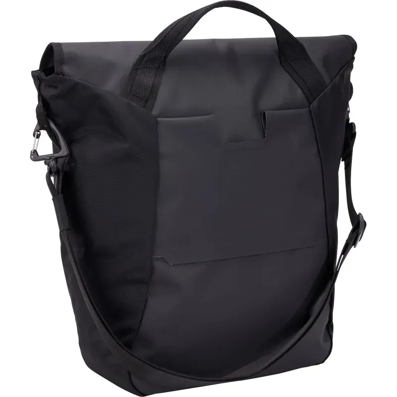 Thule Chasm Courier 22L in Black-2