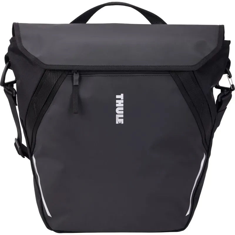 Thule Chasm Courier 22L in Black-1