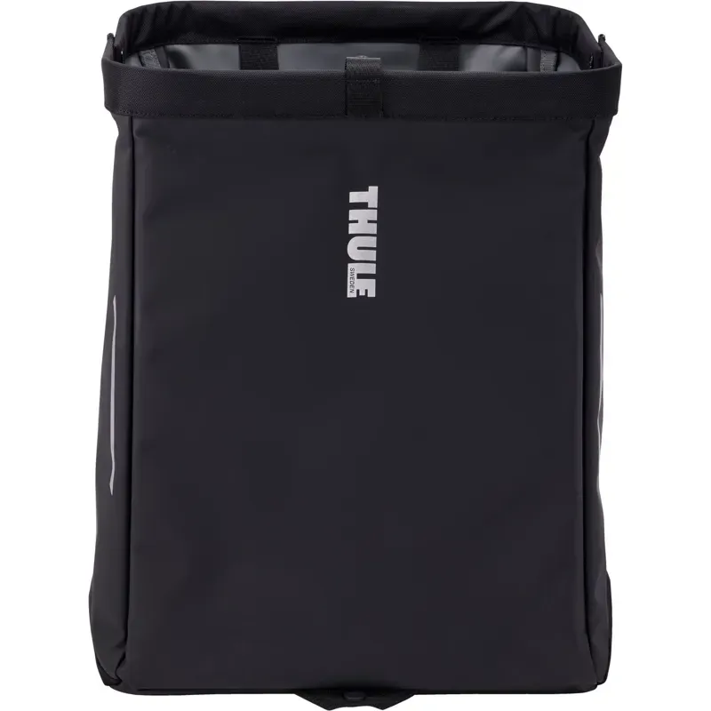 Thule Chasm Courier 22L in Black-8