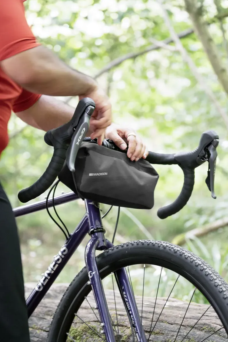 Madison Roam Waterproof 3L Handlebar Bag in black-3
