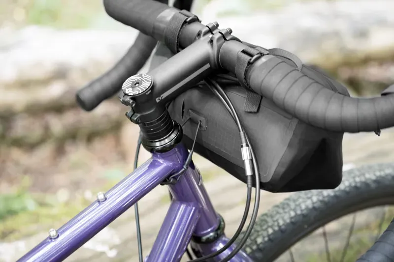 Madison Roam Waterproof 3L Handlebar Bag in black-4