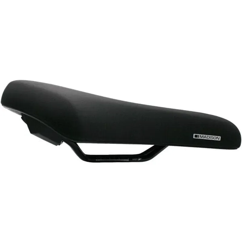 Madison Freewheel U300 - Short Fit Saddle in Black-1