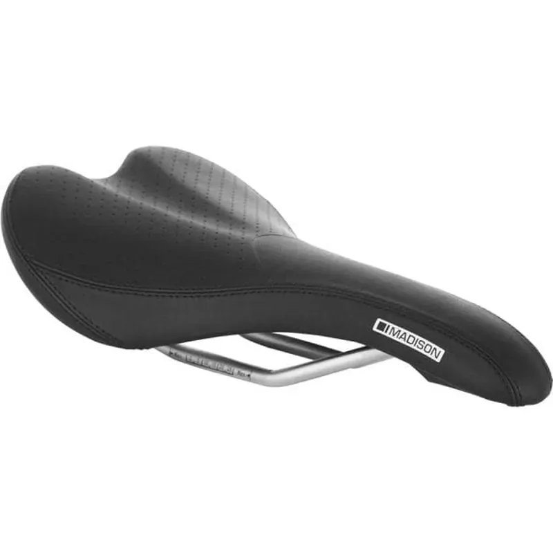 Madison Flux Classic Saddle Standard Fit Black