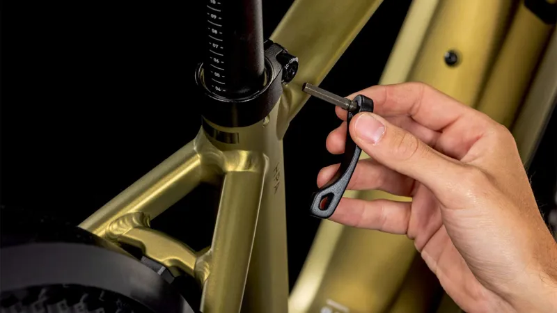 2025 Cube Reaction Hybrid Performance 500 Allroad Gold-7