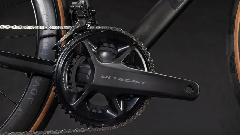 2026 Cube Attain C:62 SLT Carbon Road Bike In Carbon/Coal Chrome-4