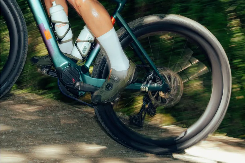 2027 Megamo Along 03 E-Gravel Bike in Pop Green-4