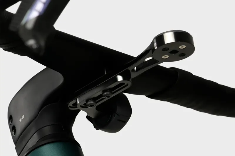 2027 Megamo Along 10 E-Gravel Bike in Pop Green-4