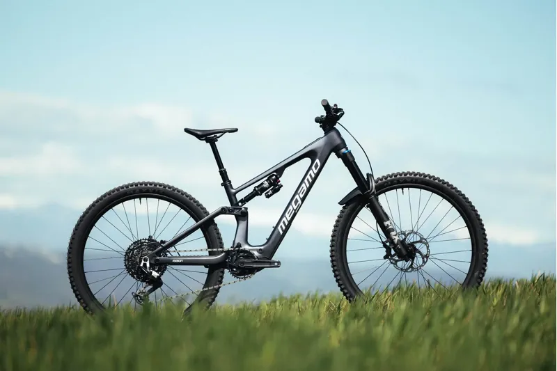 2027 Megamo Reason AIR AL 07 E-MTB in Black-3