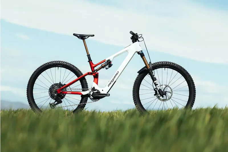 2027 Megamo Reason AL 07 E-MTB in White Red-1