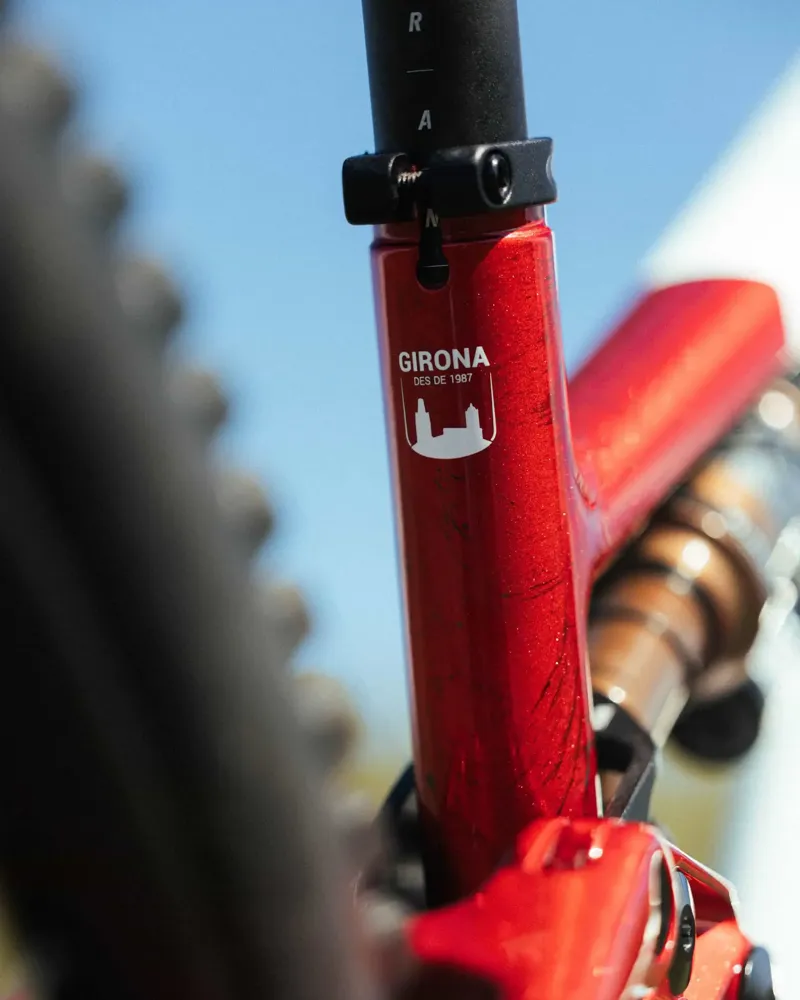 2027 Megamo Reason AL 07 E-MTB in White Red-3