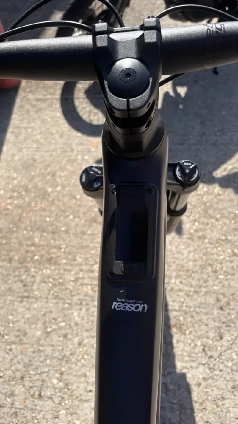 2027 Megamo Reason AL 07 E-MTB Large in Black - Soiled with a Chip on Downtube-6