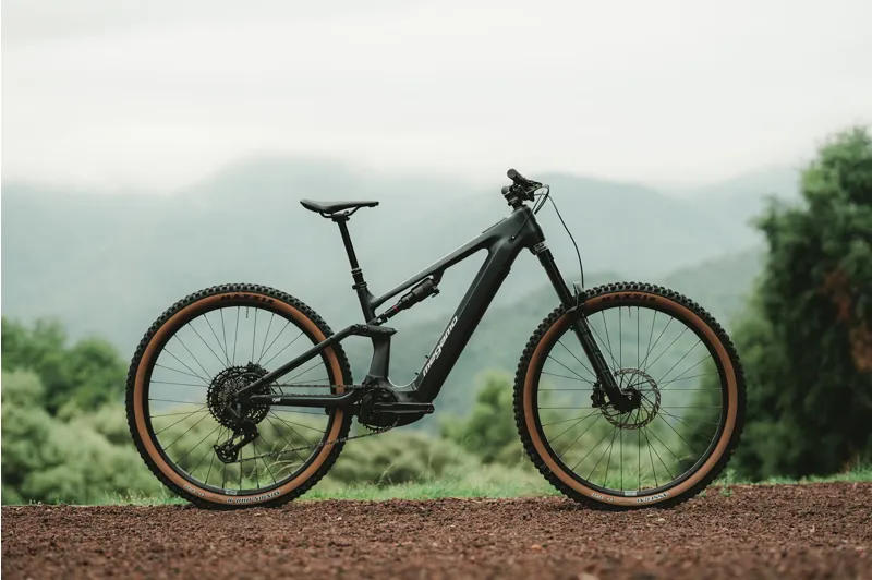 2027 Megamo Ryal 05 E-MTB in Black-4