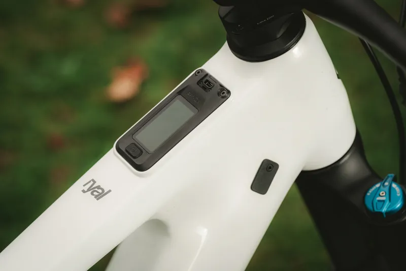 2027 Megamo Ryal 10 E-MTB in White-5