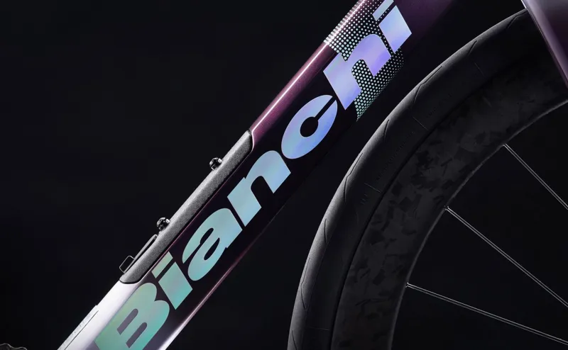 Bianchi Infinito Launch Edition Ultegra All-Rounder Road Bike in Purple Fade-6
