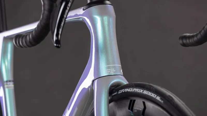 Cube Agree c:62 SLT 2026 Road Bike in GreenFusion/White-2