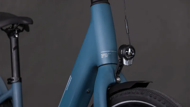 Cube Kathmandu Hybrid C:62 Pro 400x Low Step E- Bike in Spectralblue-2