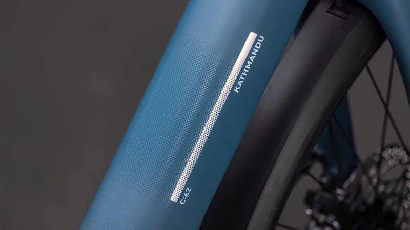 Cube Kathmandu Hybrid C:62 Pro 400x Low Step E- Bike in Spectralblue-5