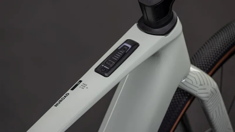 Cube Nuroad Hybrid C:62 Race 400x 2026 e-Gravel Bike in Reed Beige/Black-6