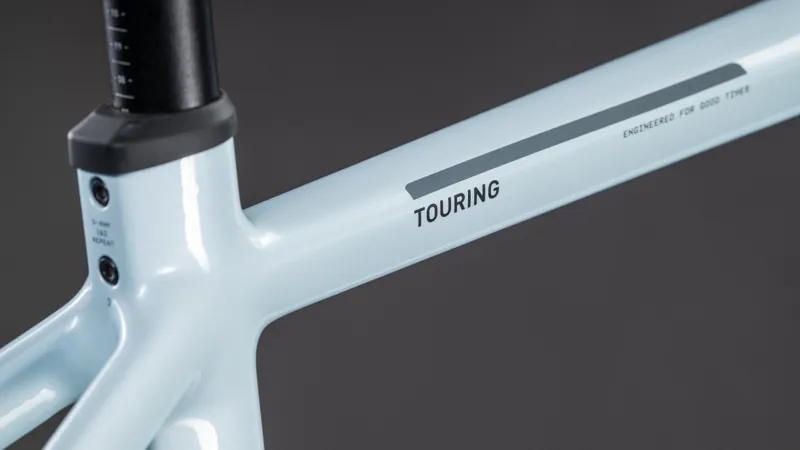 Cube Touring Hybrid One 600 2026 E-Hybrid in Glacier White / Reflex-7