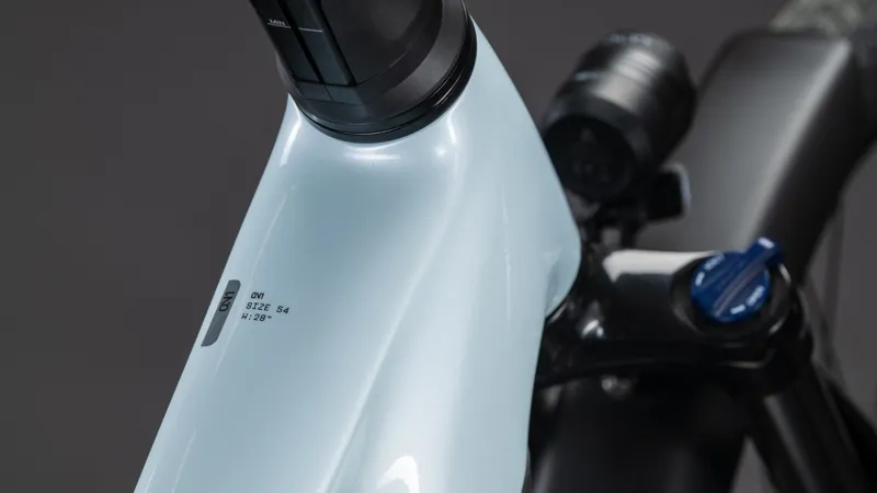 Cube Touring Hybrid One 600 2026 E-Hybrid in Glacier White / Reflex-9