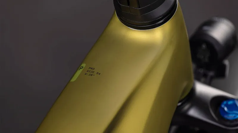 Cube Touring Hybrid Pro 800 2026 E-Hybrid in Golden Lime/Black-8