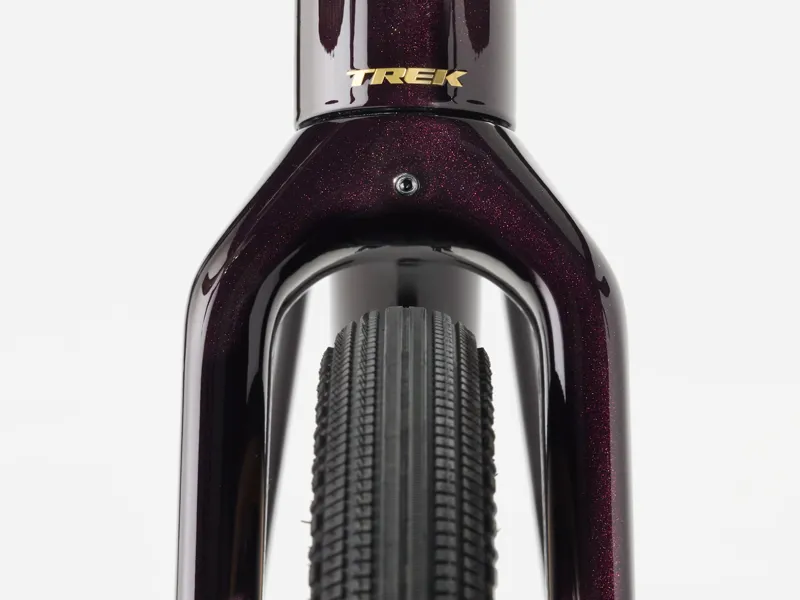 Trek Checkpoint ALR 3 Gen 3 Gravel in Dark Carmine-2