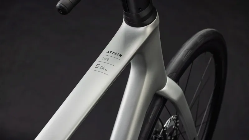 2026 Cube Attain C:62 SLX Carbon Road Bike In Sleek Grey/Prism-8