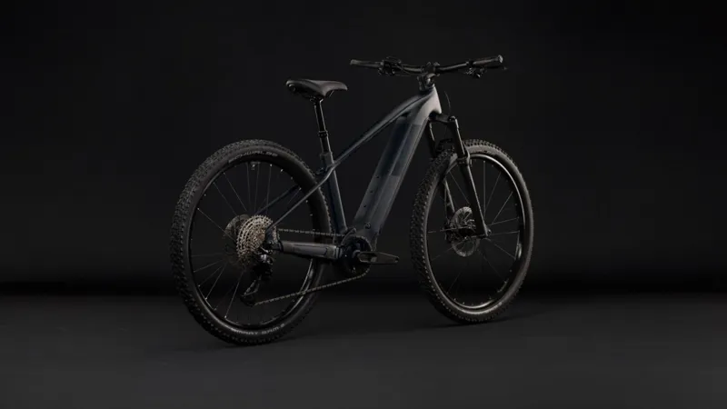 2027 Cube Reaction Hybrid Pro 800 E-Bike in Silverdust/Prism-3