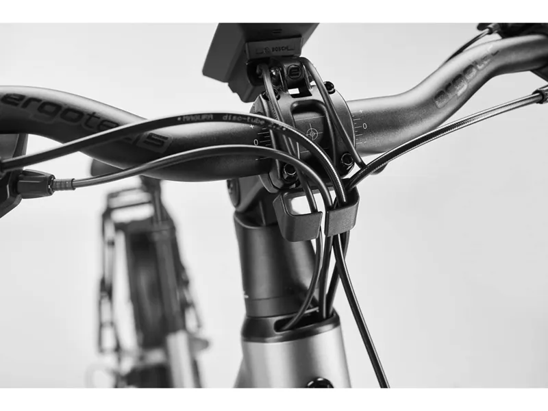 Diamant Suvea Trip Plus 800 E-Bike in Mitternachtsblau Blue-1