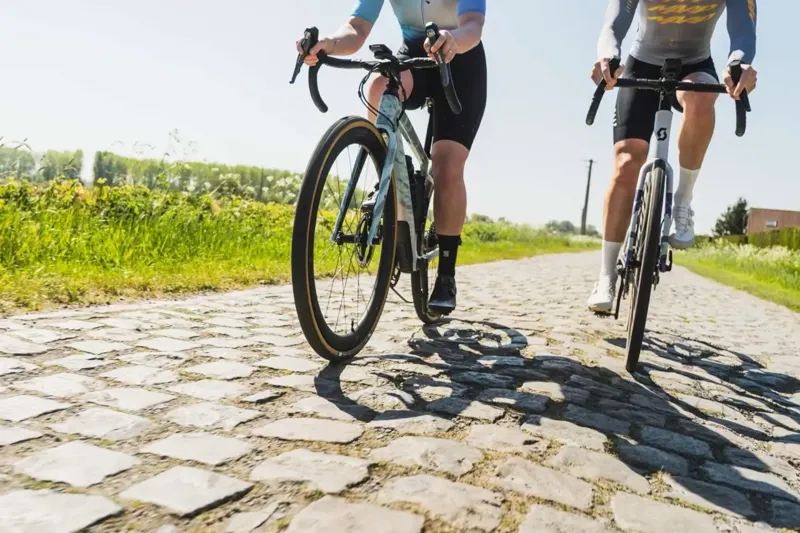 ERE Explorator CCR45 Carbon All-Road and Gravel Wheelset in Black-7