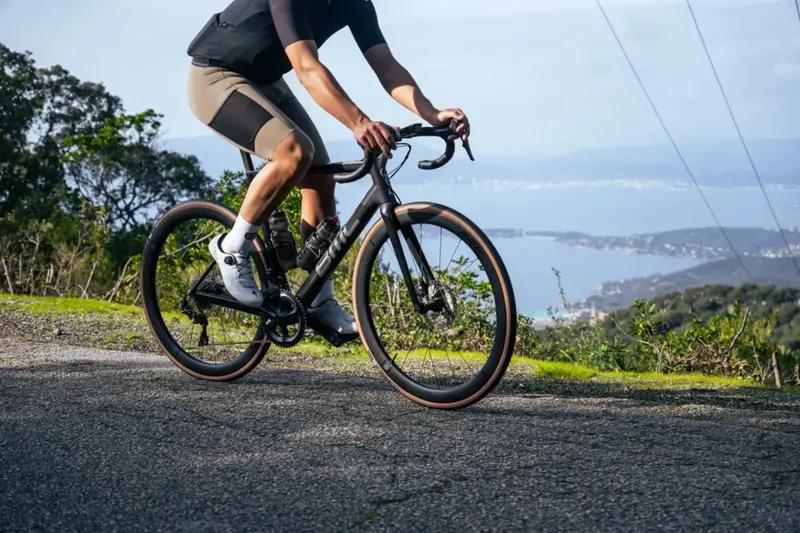 ERE Explorator CCR45 Carbon All-Road and Gravel Wheelset in Black-8
