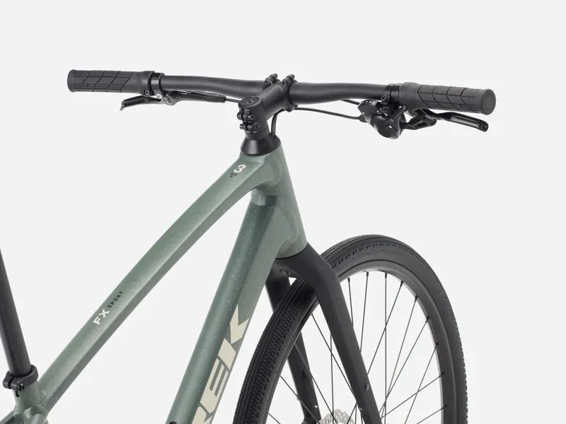 Trek FX 3 Sport Hybrid / City Bike in Keswick Green-2