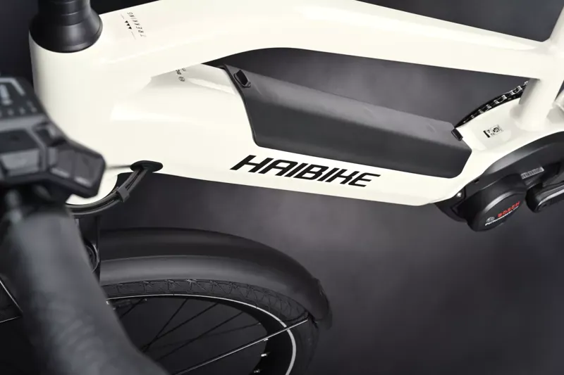 Haibike Trekking 3 Mid 500Wh Electric Bike in Warm Grey Black Gloss-5
