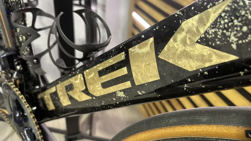 Trek Madone SLR 9 54cm ICON Ex-Demo Road Bike-2