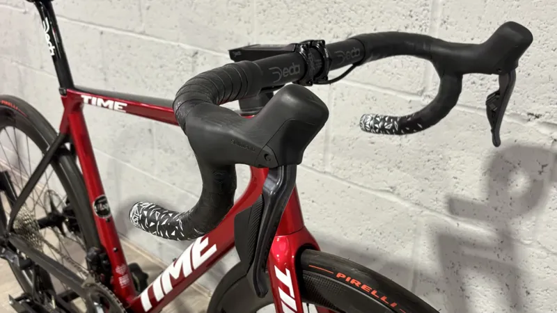 Time ALPE D'HUEZ DISC Custom Build Chroma Red Medium-6