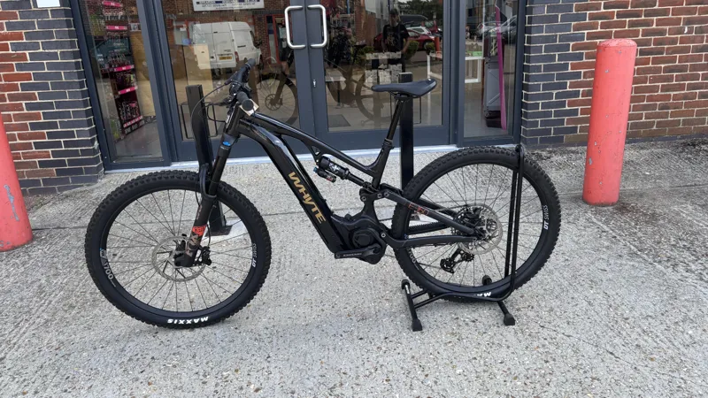 Whyte E-160 RSX 29ER Large V2-1 Gloss Black with Matt Black - Dented and Scratched-4