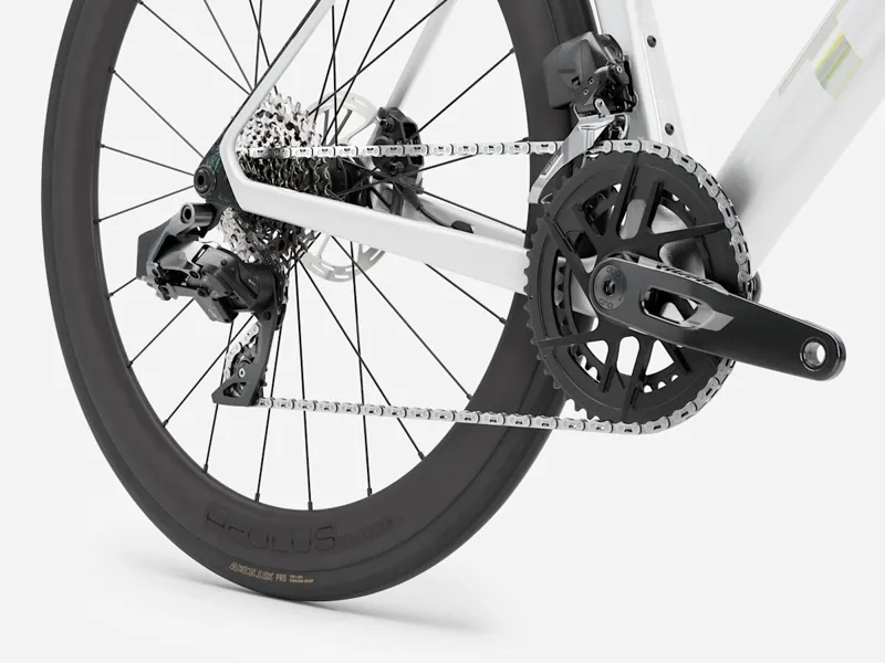 Trek Madone SL 6 AXS Gen 8 Road Bike in Gloss Crystal White/Matte Deep Smoke-5