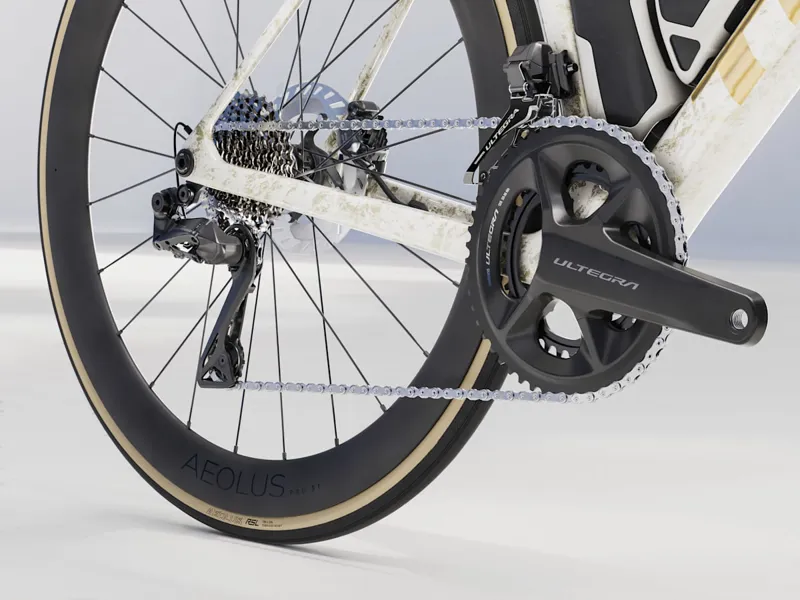 Trek Madone SLR 7 Gen 8 Road Race Bike In Era White-5