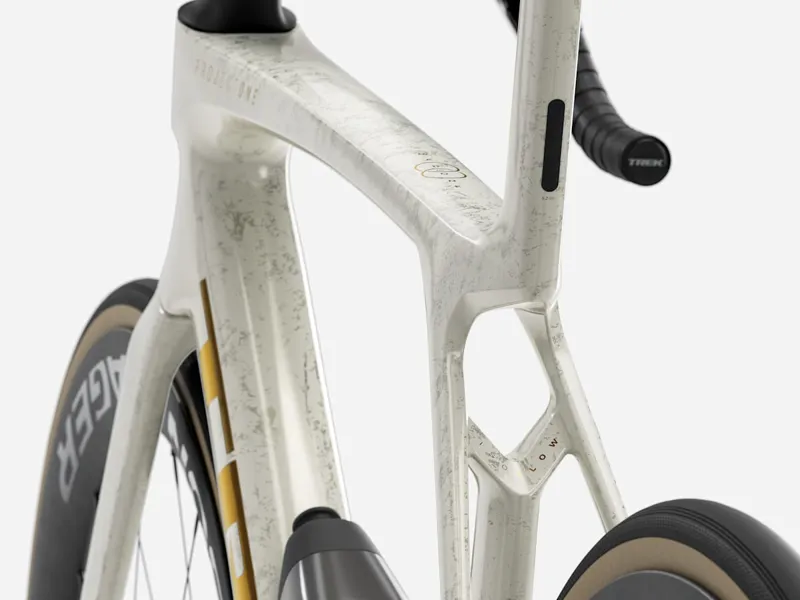 Trek Madone SLR 7 AXS Gen 8 in Era White/Supernova Marble-3