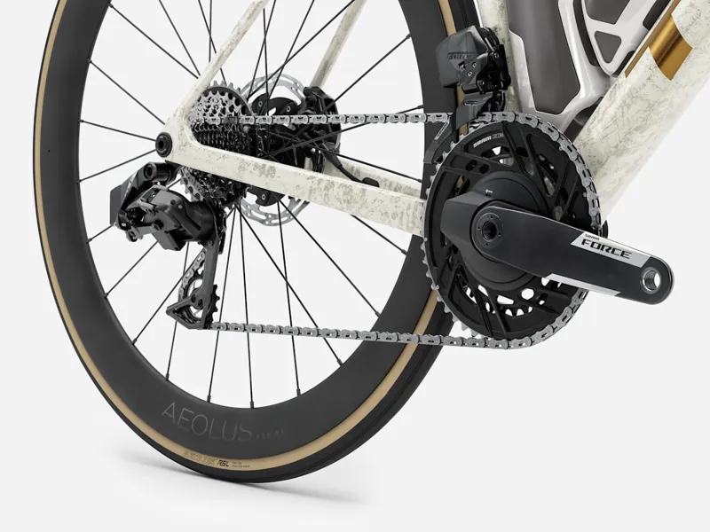 Trek Madone SLR 7 AXS Gen 8 in Era White/Supernova Marble-5