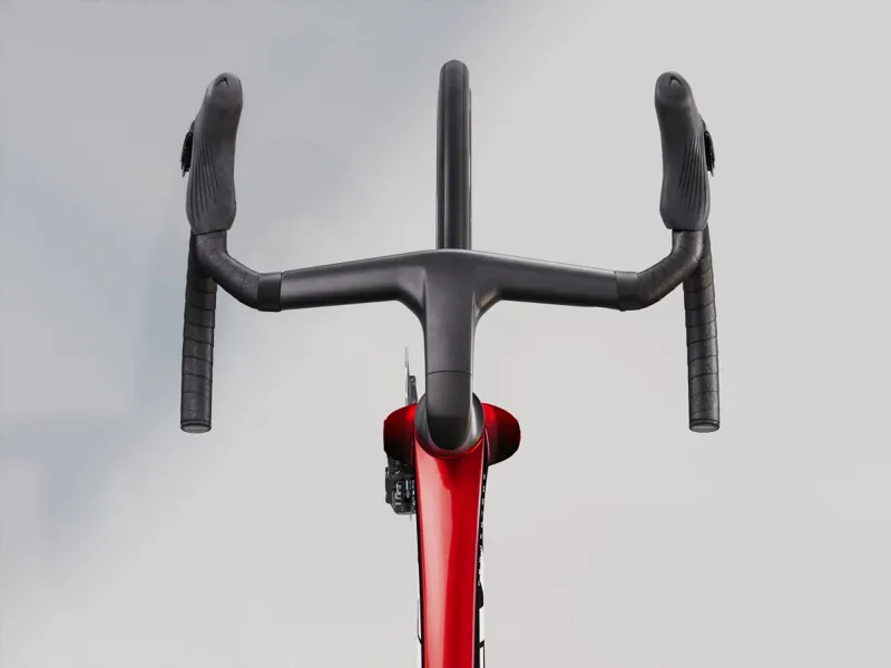 Trek Madone SLR 9 Gen 8 Road Race Bike In Carbon Red Smoke-2