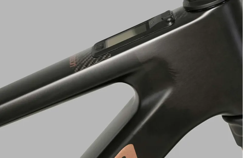 Megamo Reason CRB 07 E-MTB in Black-3