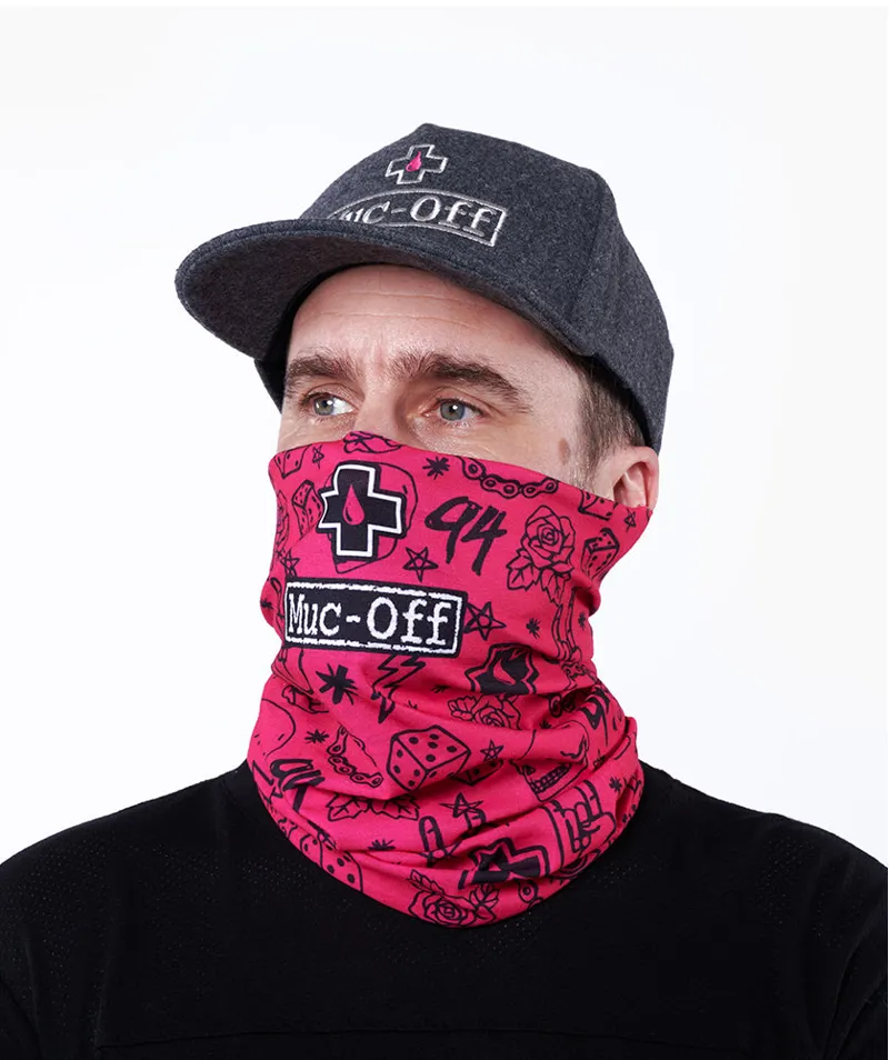 Muc-Off Lightweight Neck Gaiter - Punk Pink-2