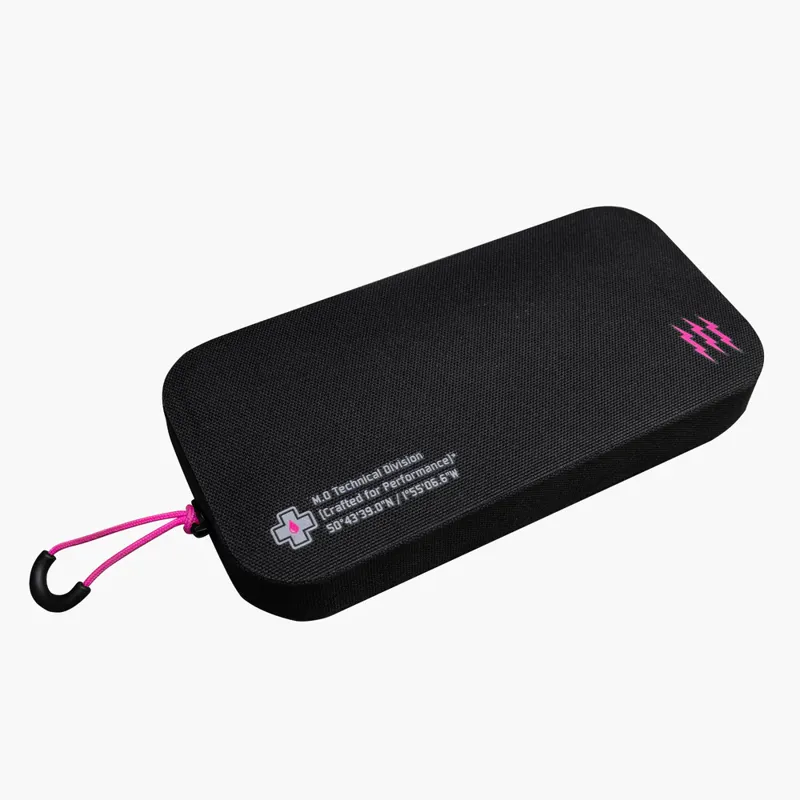 Muc-Off Waterproof Essential Case-1