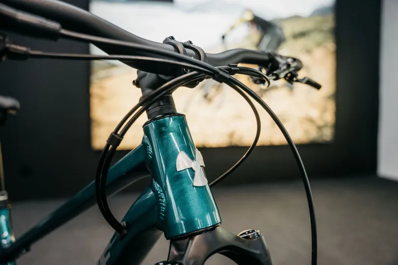 Nukeproof Tracker Pro Hardtail Mountain Bike in Petrol Green-2