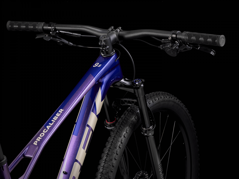 Trek Procaliber 9.5 Gen 3 XC Mountain Bike In Purple Flip/Hex Blue-2