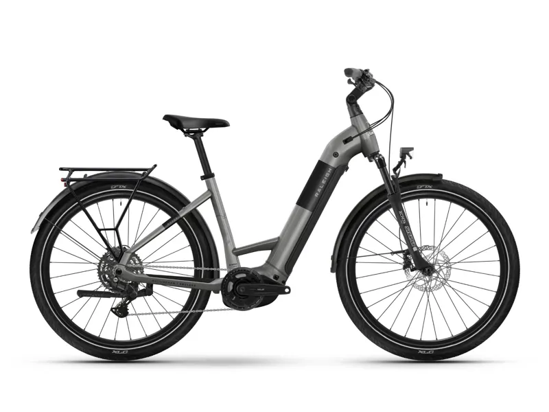 Raleigh Novus Lowstep E-Bike in Platinum Chrome