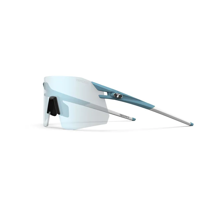 Tifosi Moab XC Blue Fototec Sunglasses 2026: M-L in Baby Blue-3