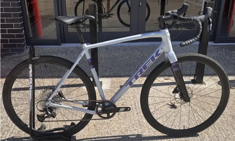 Trek Checkpoint ALR 5 Gravel Bike 58cm In Plasma Grey Pearl - Ex Demo